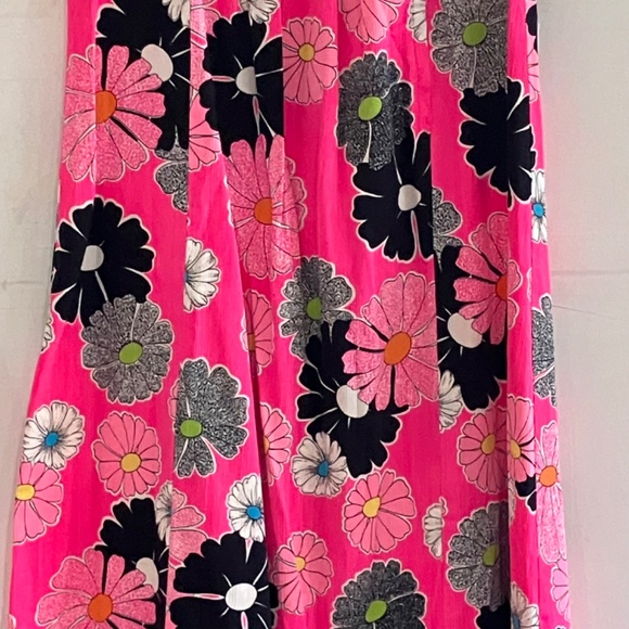 Hot pink floral Hawaiian print, maxi dress - Picture 8 of 10